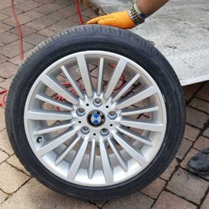 mobile alloy wheel repair service